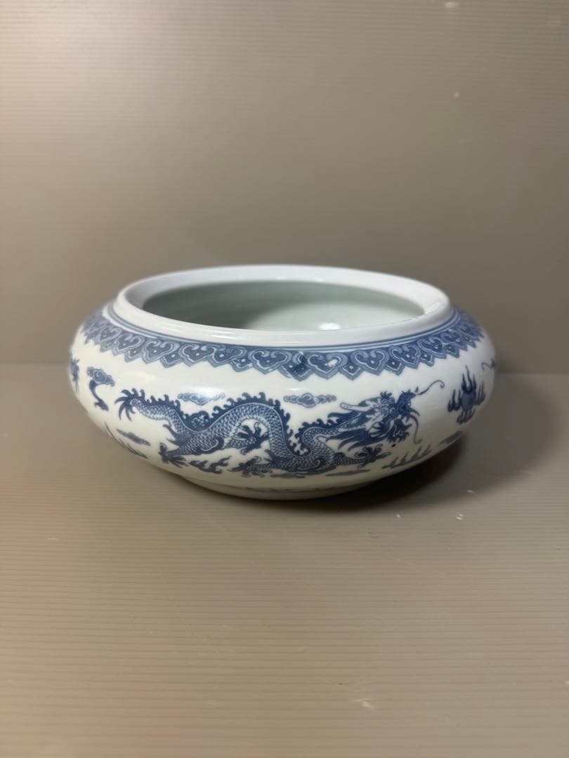 2431 中国美術 乾隆年製銘 染付龍図文陶鉢 時代物