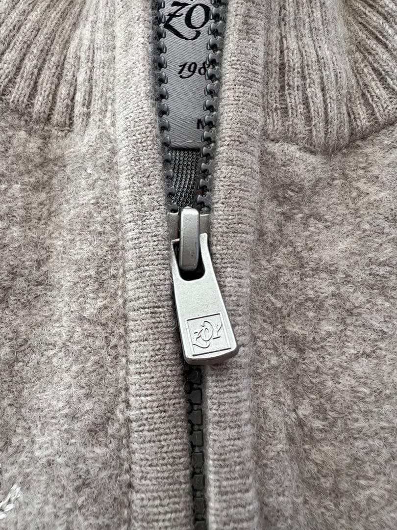未使用品　ゴルフZOY ベージュ　圧縮ニット　ジップアップジャケット　M