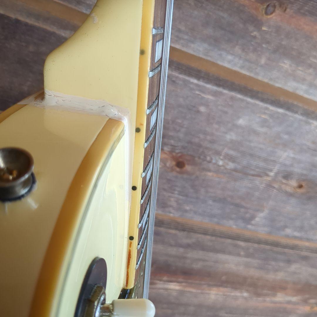 Playtech エレキギター クリーム色 修復あり本体のみ