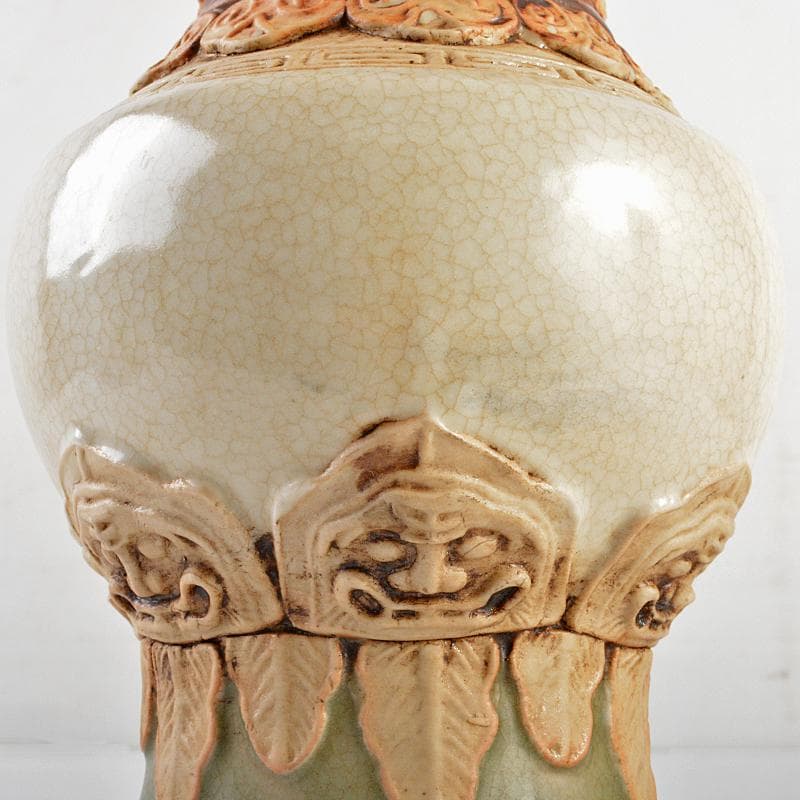 中国 耀州窯青磁 貼神獣面文瓶 唐木台付 在銘 M