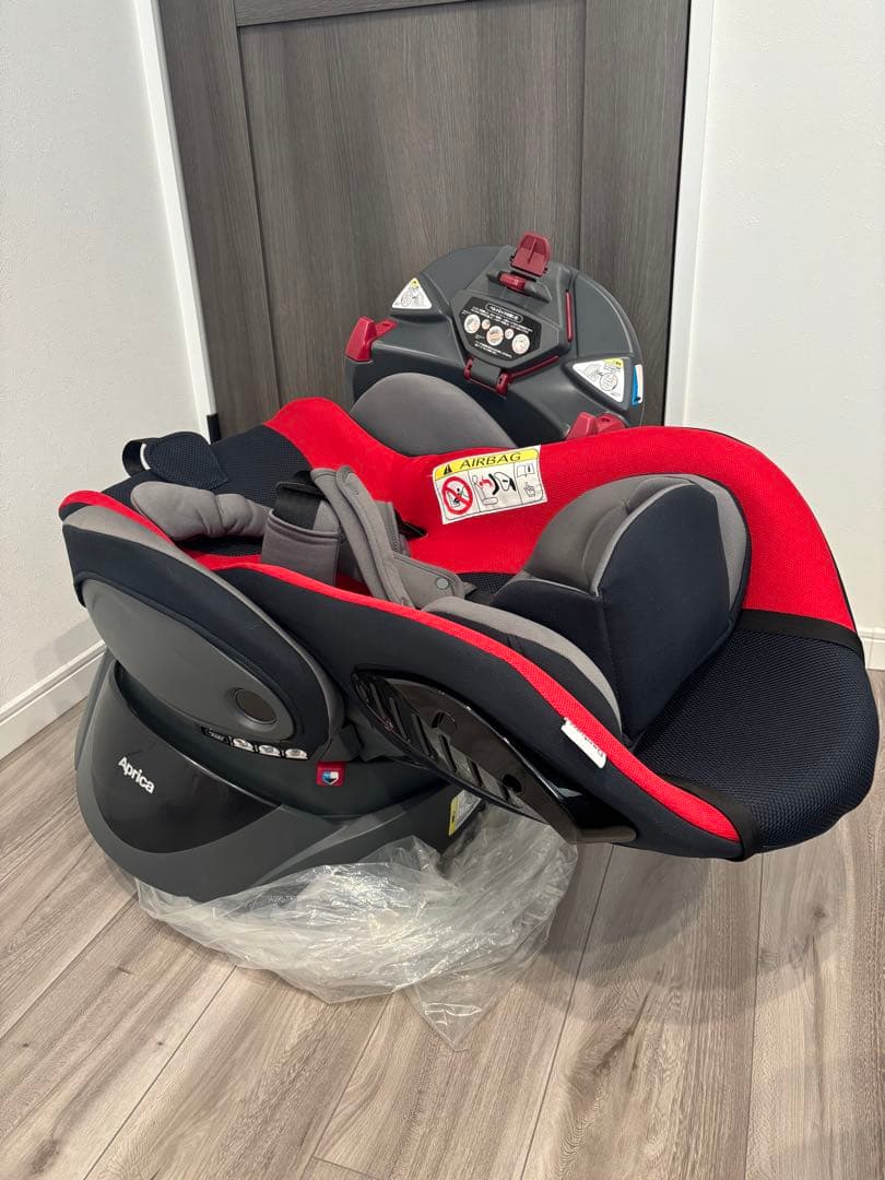 【最終お値下げ‼️】Aprica Deaturn Plus Premium