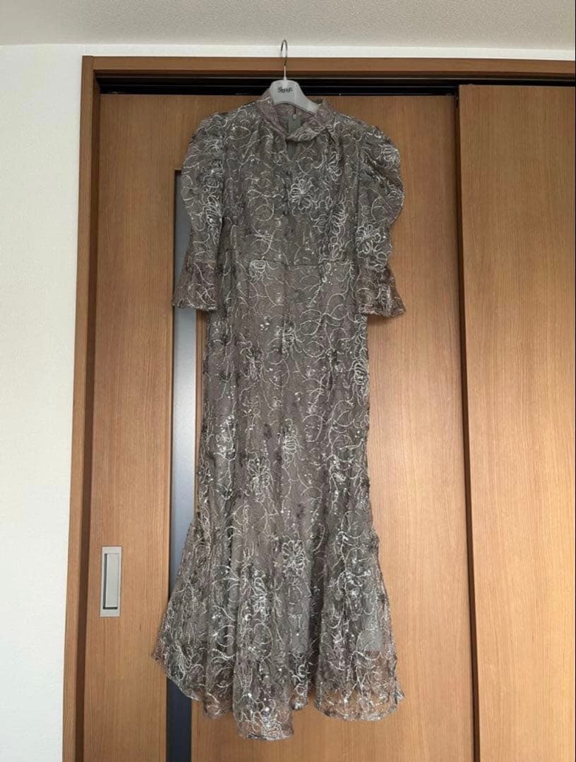 LEJAスパンコール花柄刺繍ソフトパフスリーブマーメイドラインドレスワンピース