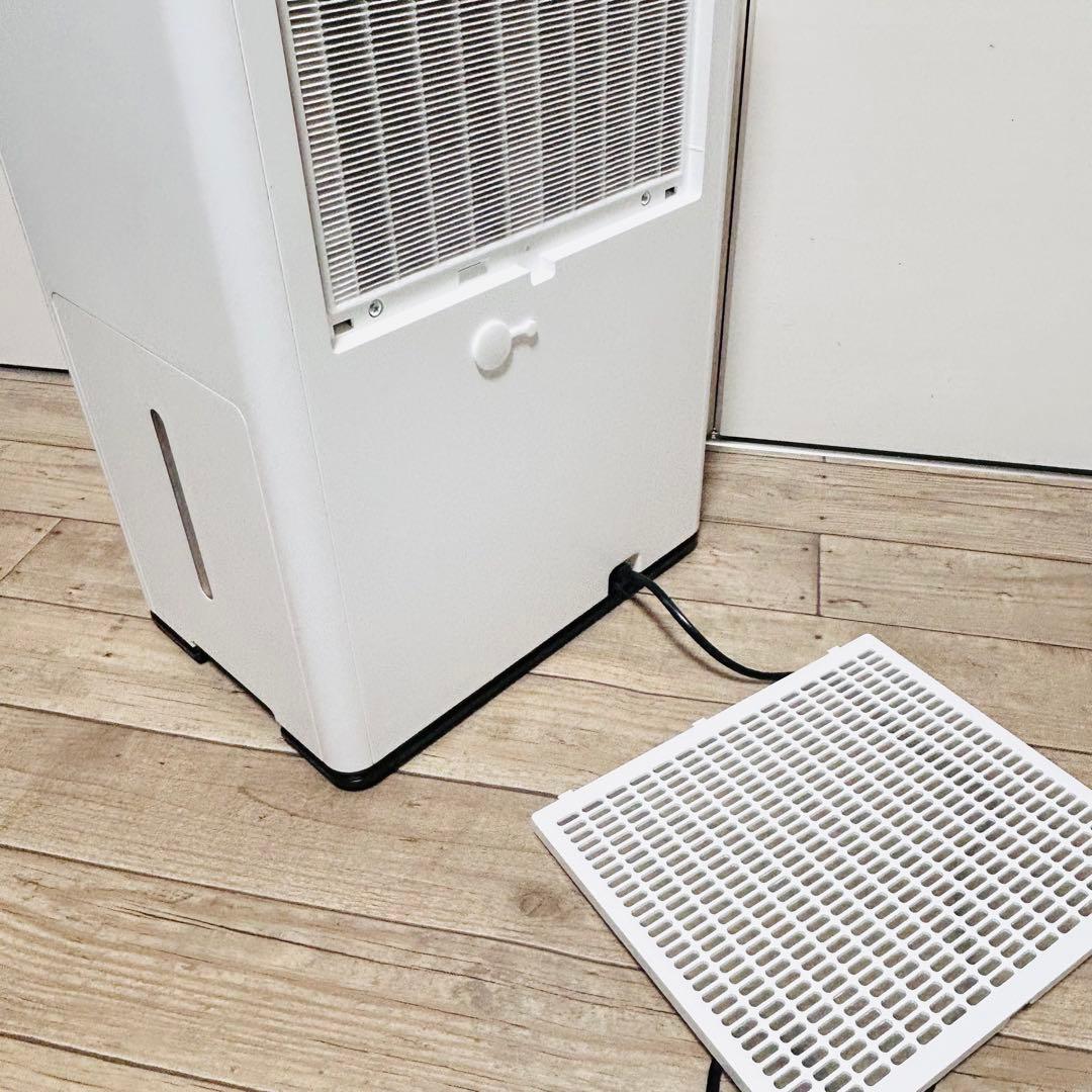 使用少 美品】Stadler Form Lukas 空気清浄除湿機 19畳