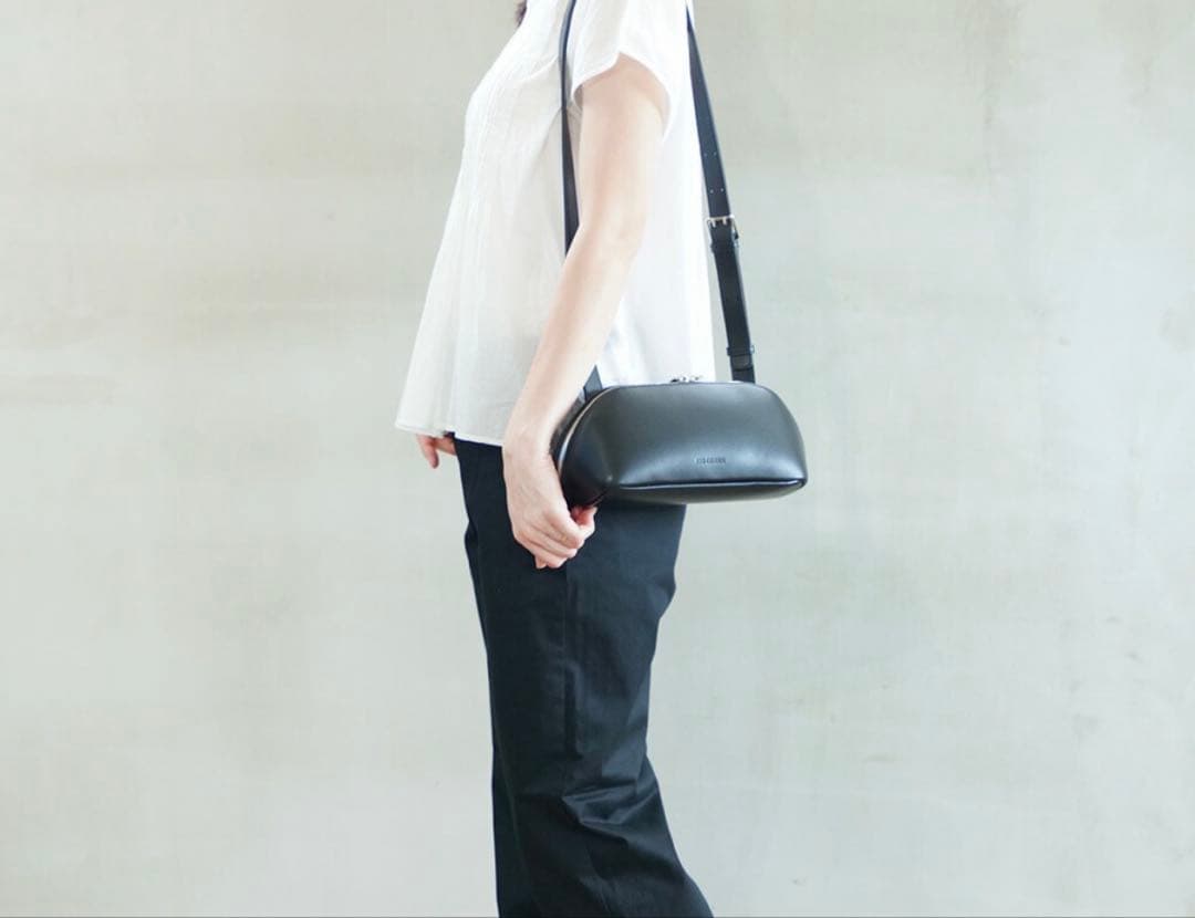 アドカラム ADD CULUMN ボディバッグ ショルダーバッグ