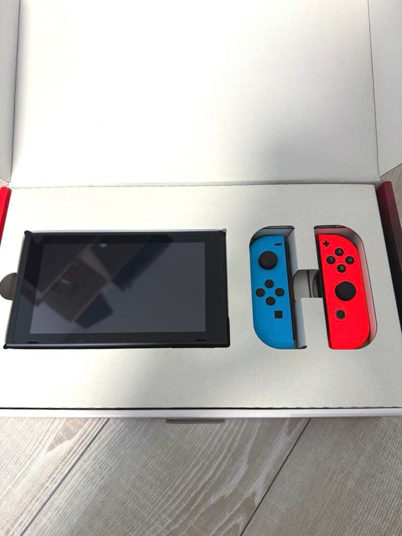 Nintendo Switch 赤/青 本体