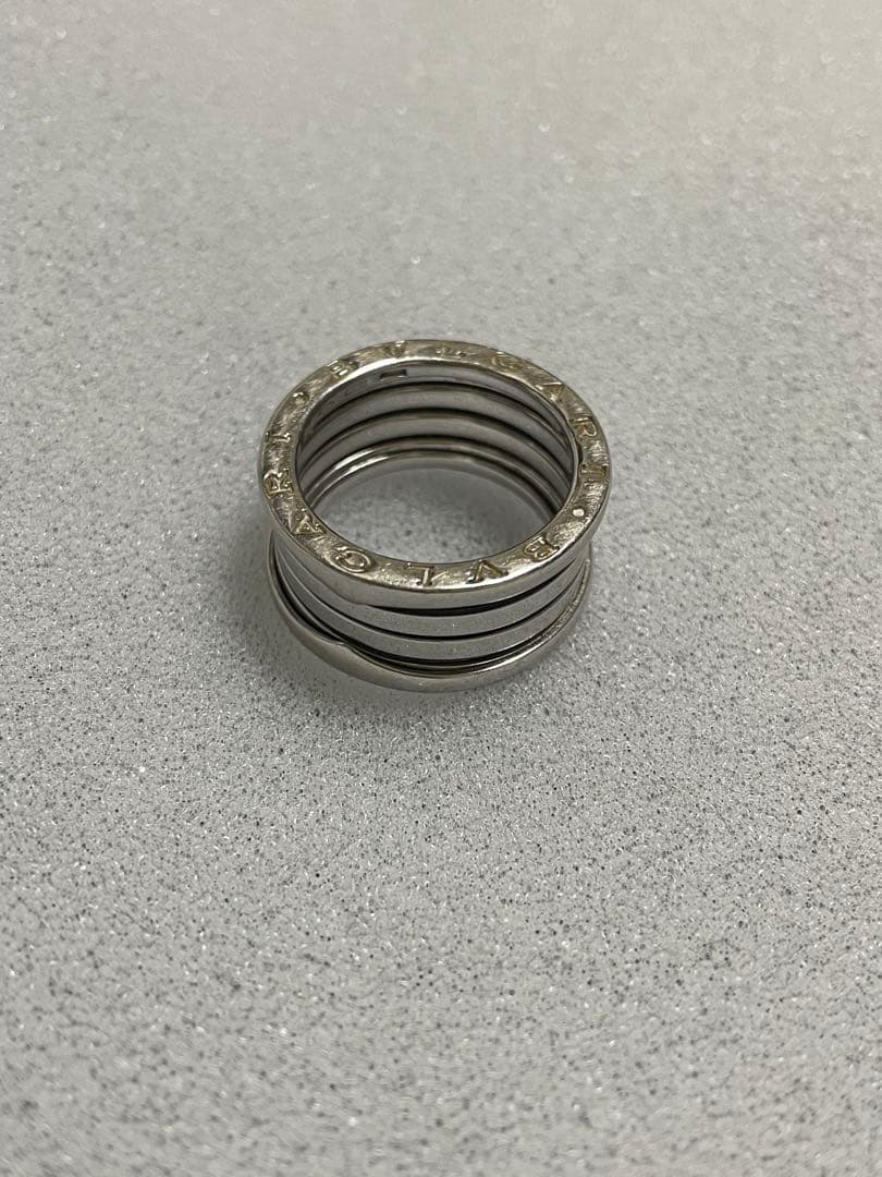 BVLGARI 〈ブルガリ〉ホワイトゴールド　ビーゼロワン15号　ジュエリー