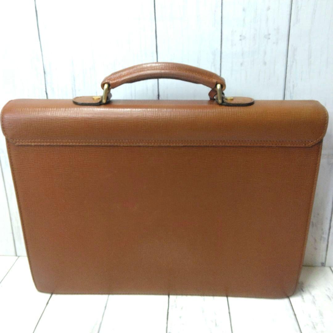 Burberrys　ビジネスバッグ　ブリーフケース　A4可　鍵　ゴールド金具