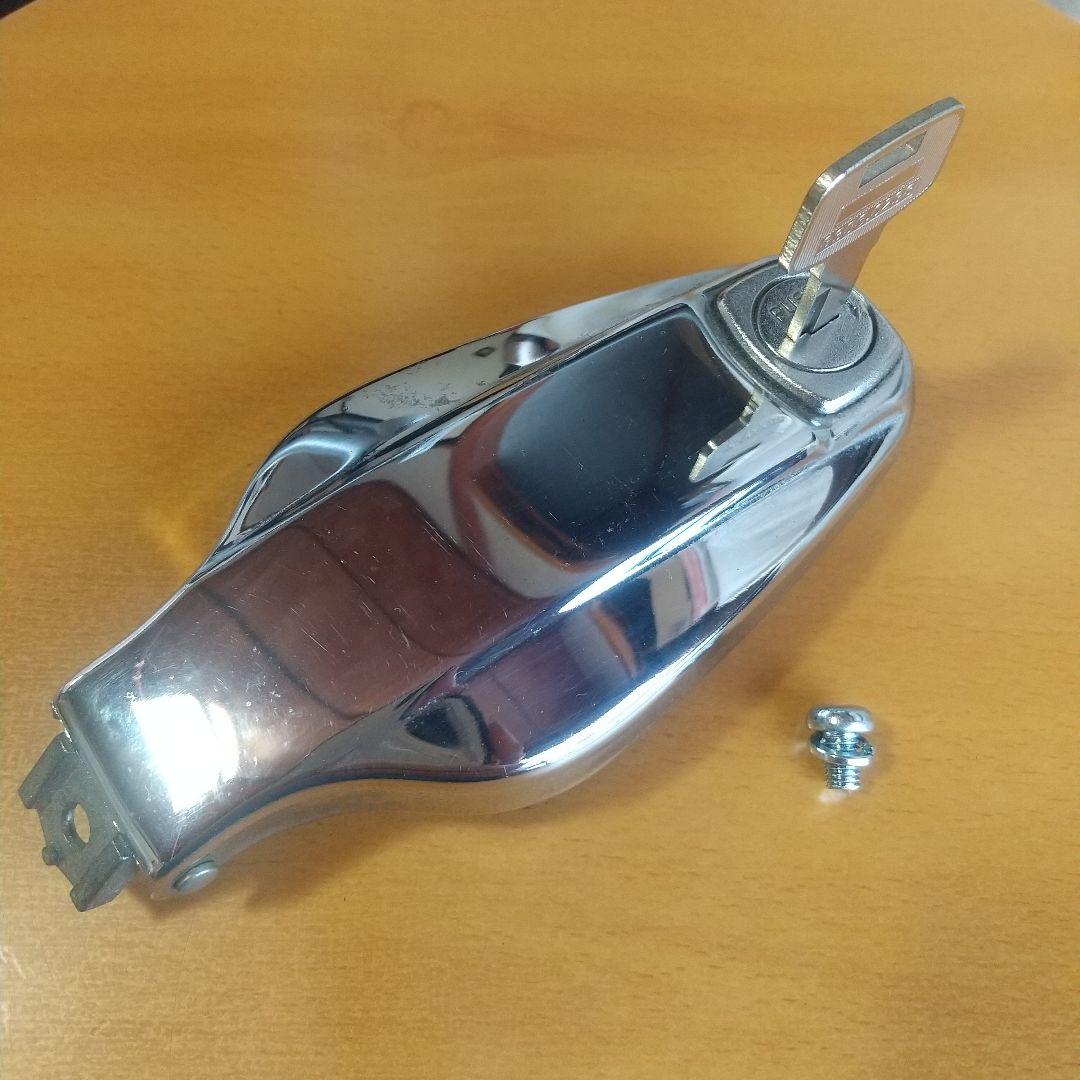 [カルピスソーダ]美品　ヤマハ　SR400 初期型　純正　タンクキャップ カルピスソーダ]美品 ヤマハ SR400 初期型 純正 タンクキャップ 美品