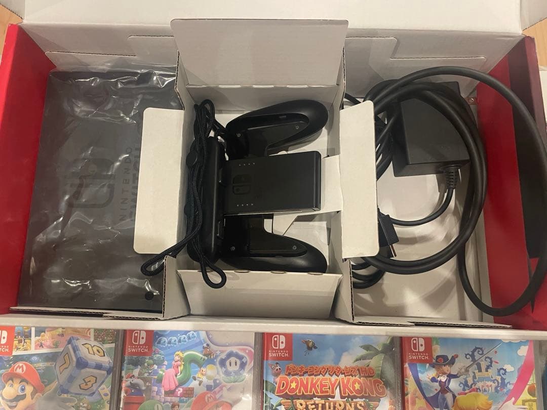 Nintendo Switch 本体 + ソフト2本＋ジョイコン