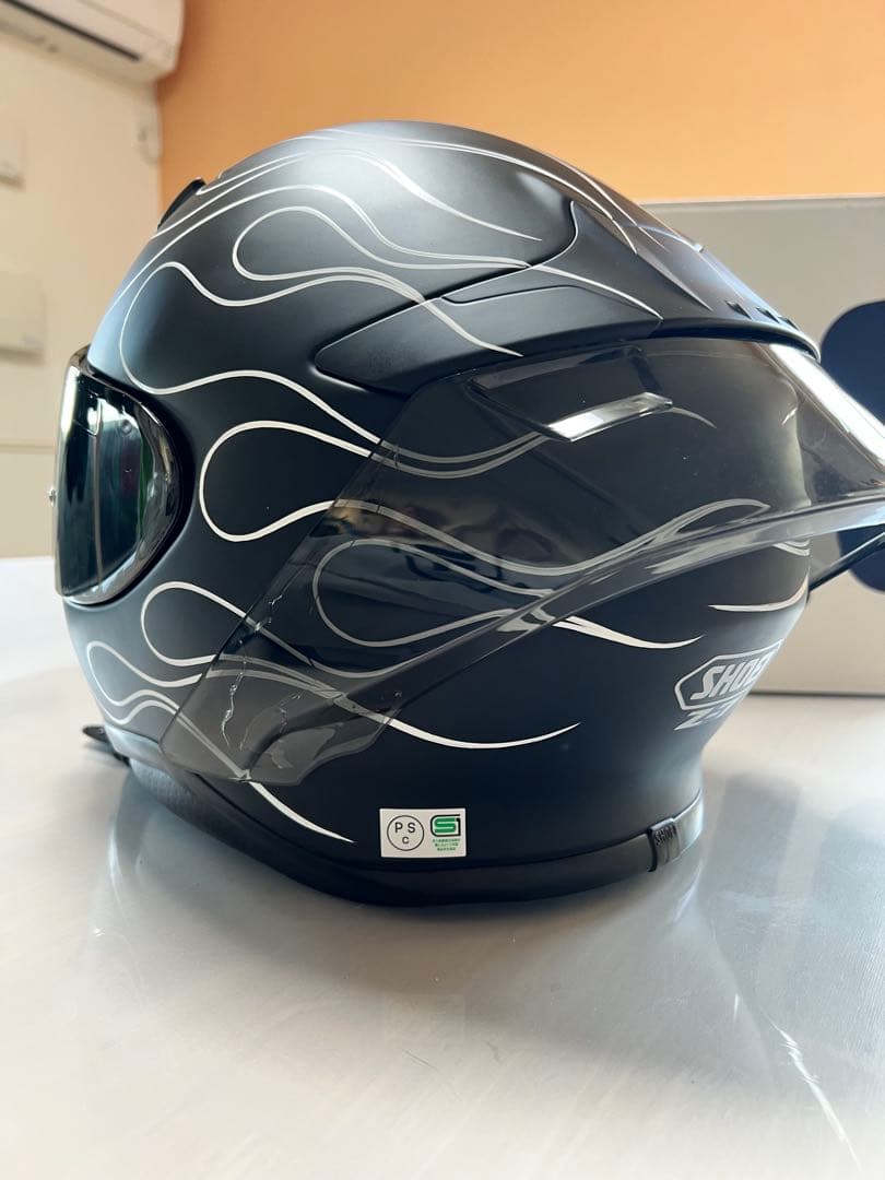 shoeiショウエイ Z7 Mサイズ　シェイキン　ピンスト　マットブラック