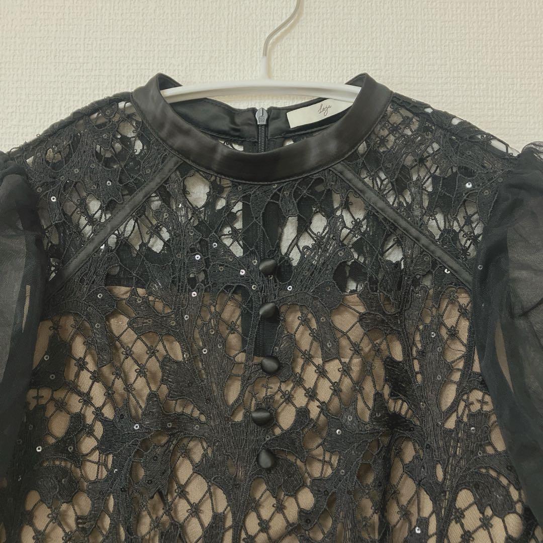 完売品　人気　レジャ　シアーレースパフスリーブスリットIラインドレス　S