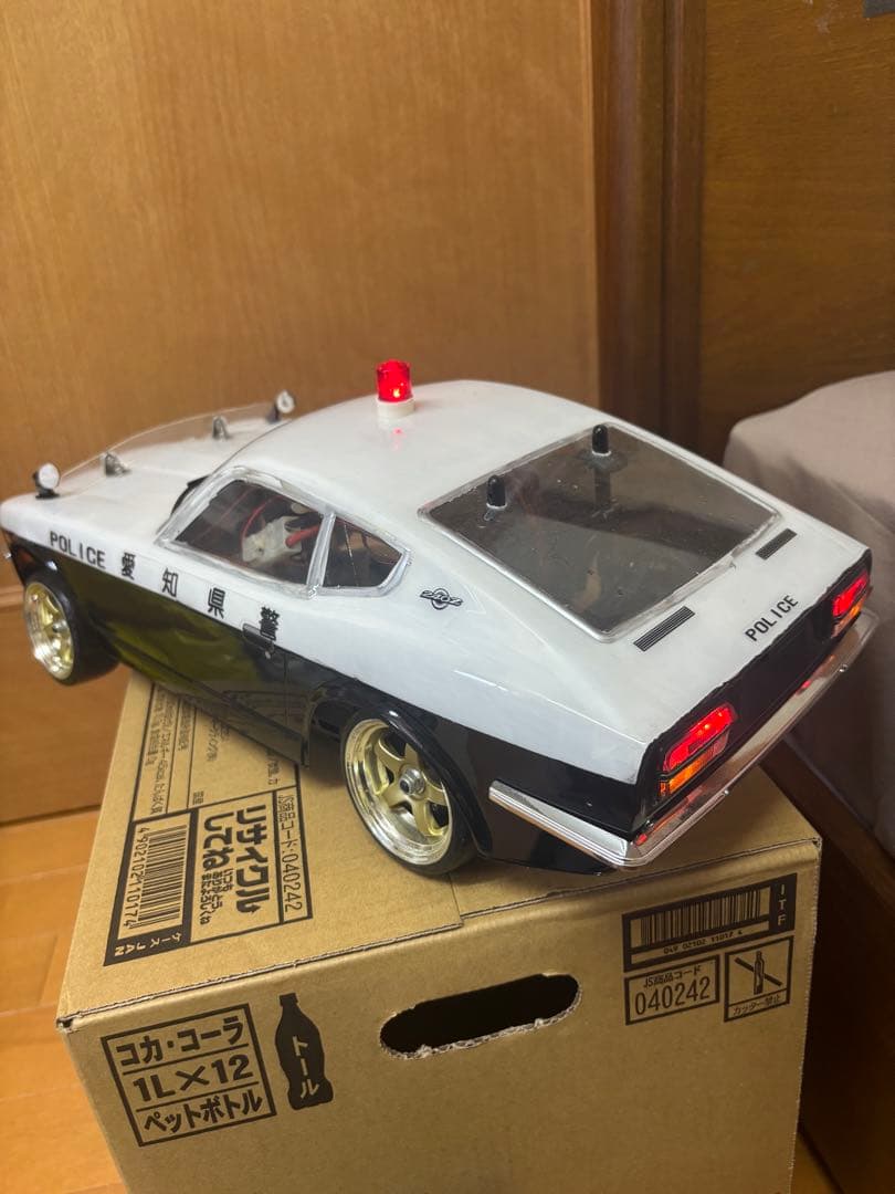 タミヤ ドリフト　ラジコン　パトカー