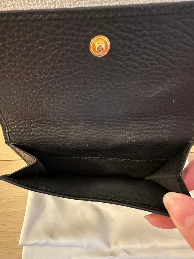 GUCCI マーモント 二つ折り財布 ブラック