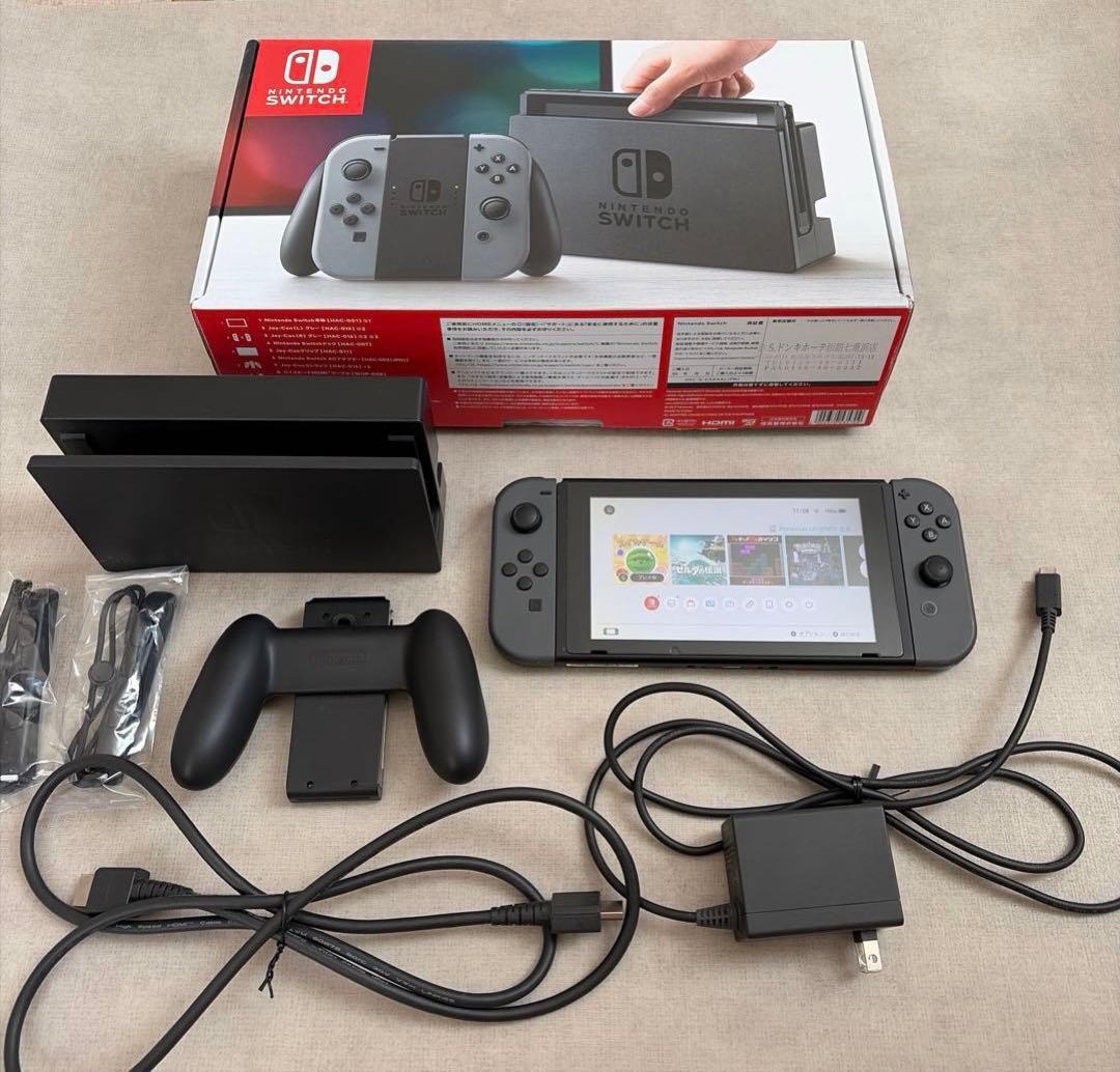 美品！Nintendo Switch グレー　本体　動作確認済　ハードケース付き