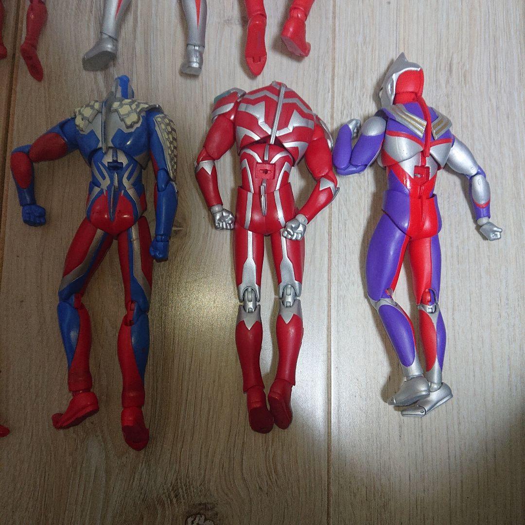 可動式ウルトラマン フィギュア セット