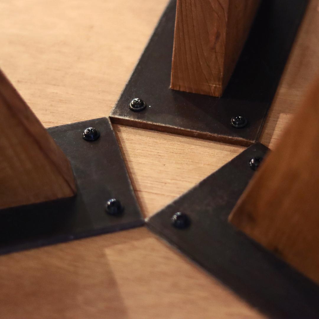 オーダー専用｜円形｜ラウンドテーブル｜ダークグレー｜薄塗りモルタル