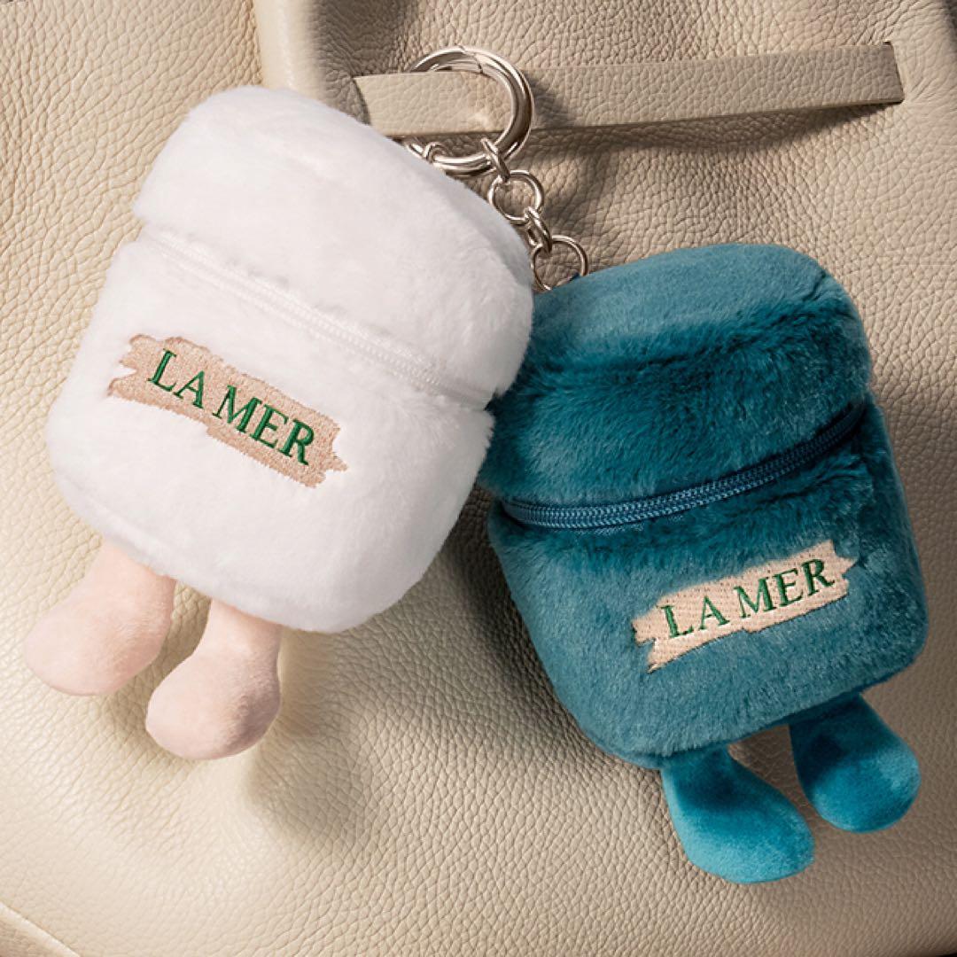 LA MER ラ・メール　ポーチ　バッグチャームポーチ 緑 新品未使用ノベルティ ラメール バッグチャームポーチ 緑 新品未使用 ノベルティ ⭐︎ 週末