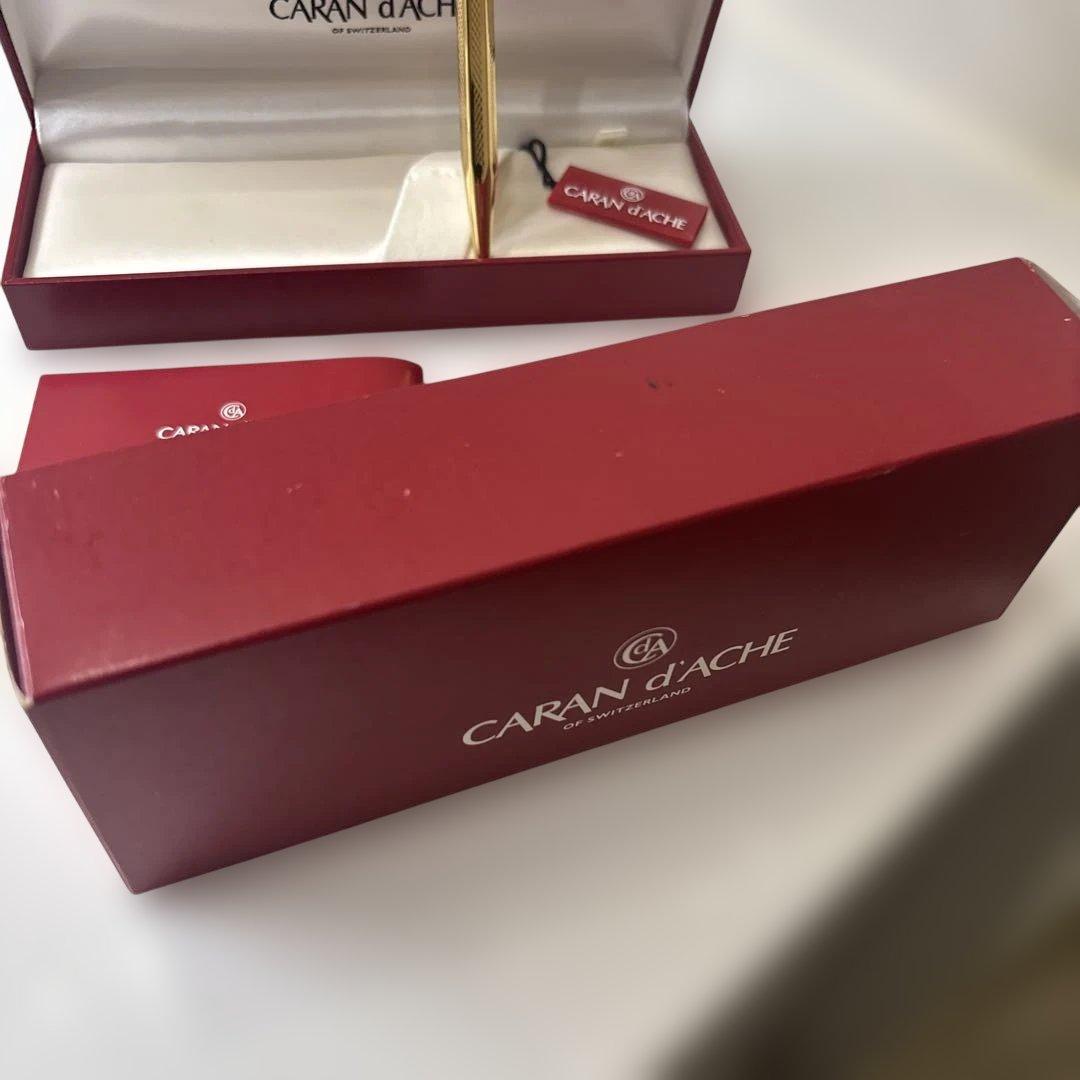 匿名発送カランダッシュ エクリドール シェブロン ノック式 ゴールドカラー美品