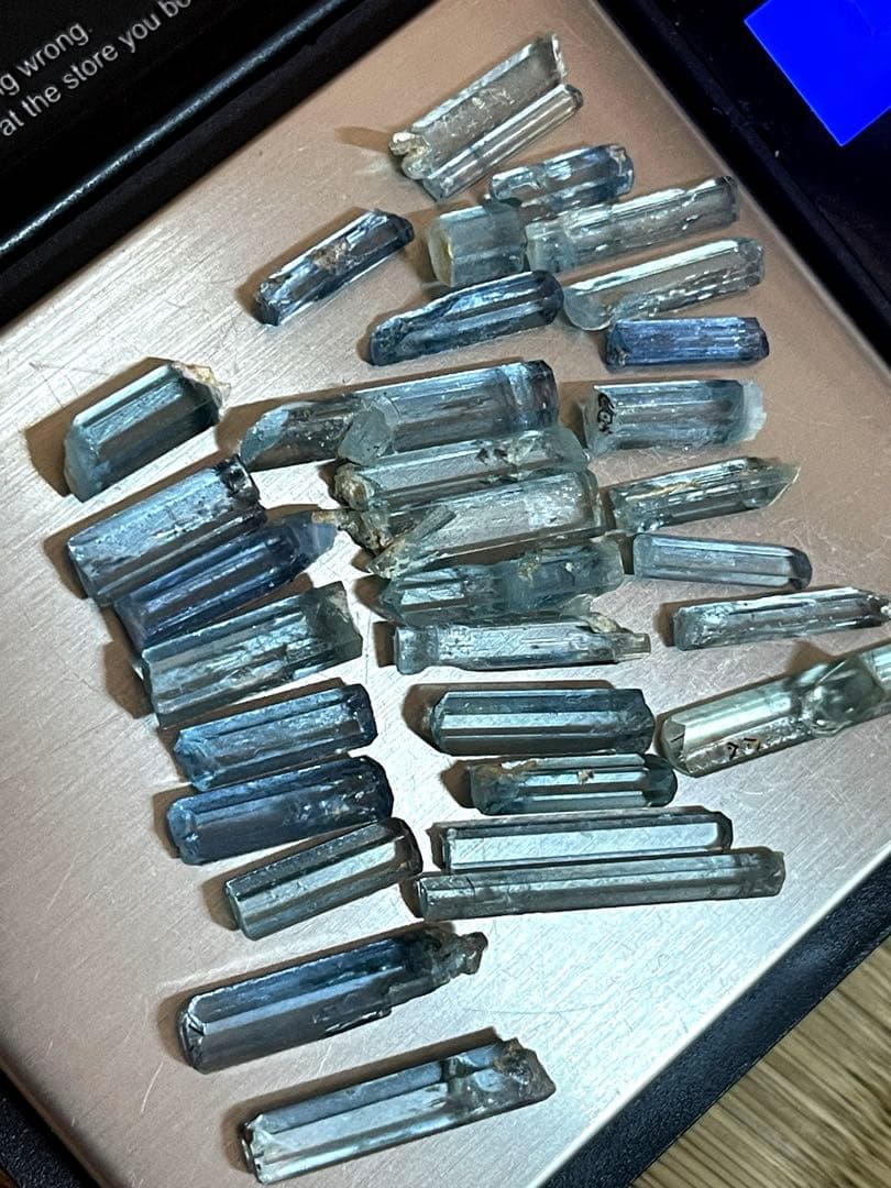 超クリア アクアマリン 原石 重さ：52.80ct 32点セットベトナム産