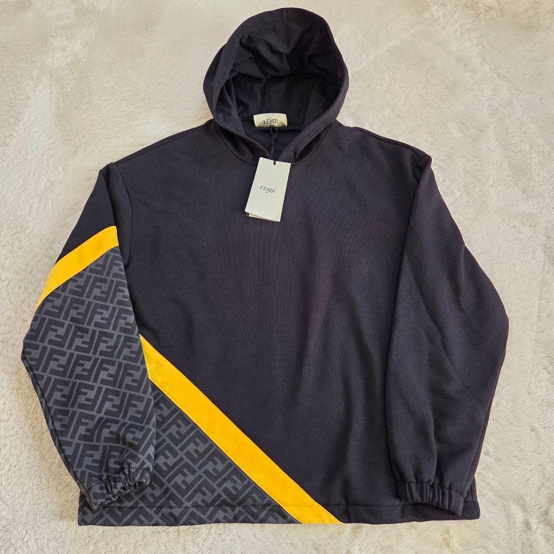 新品　フェンディ　ズッカ　パーカー　フーディ　ブラック　ユニセックス