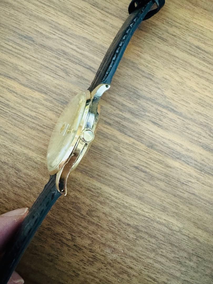 IWC オールドインター自動巻 金張（ゴールドキャップ／いわゆる厚張） デイト