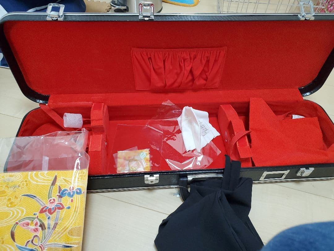 メーカー不明 チェロ 4/4 虎杢 弓 ソフトケース付き