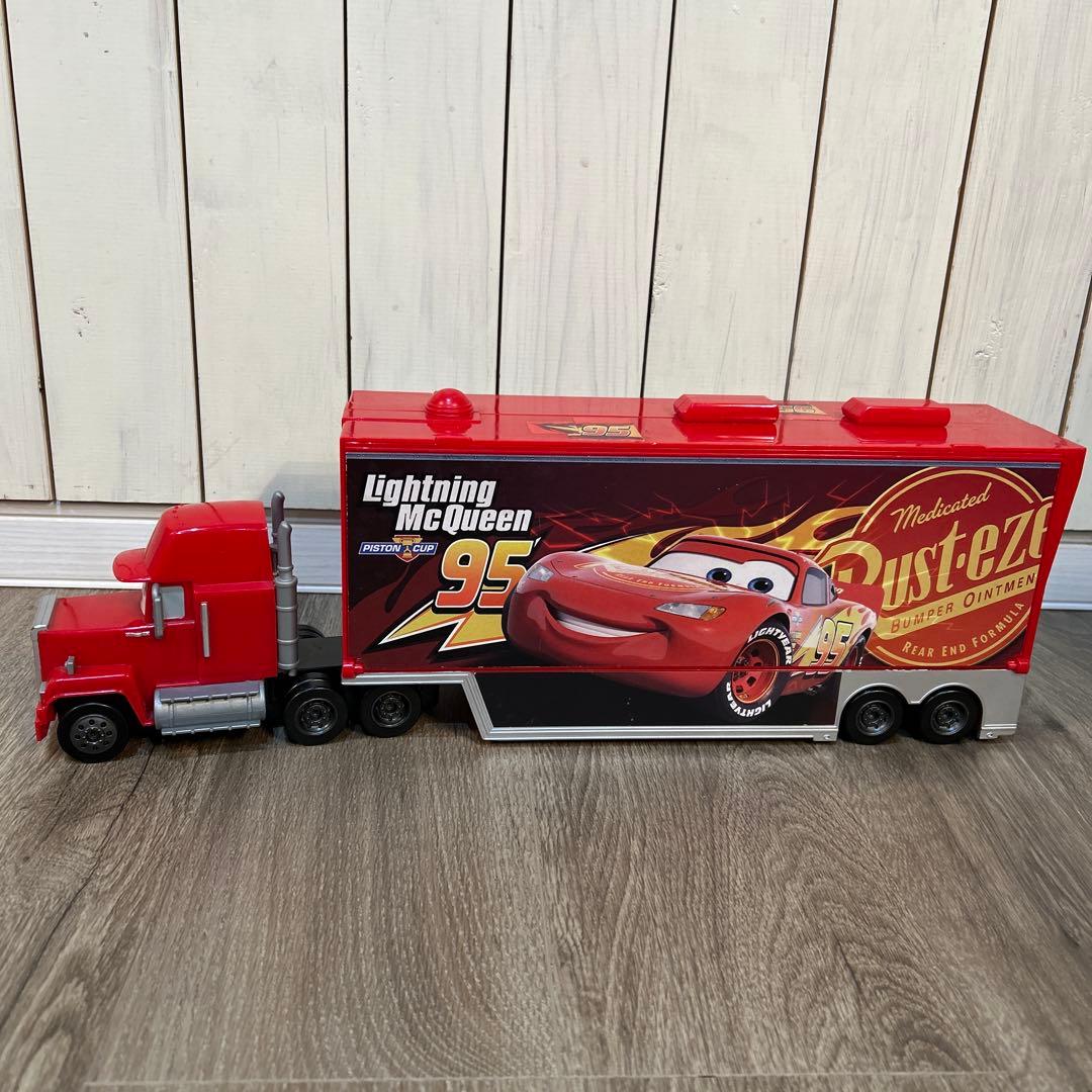廃盤】カーズ トミカ たくさんのせよう!大きなマック (カーズ3タイプ