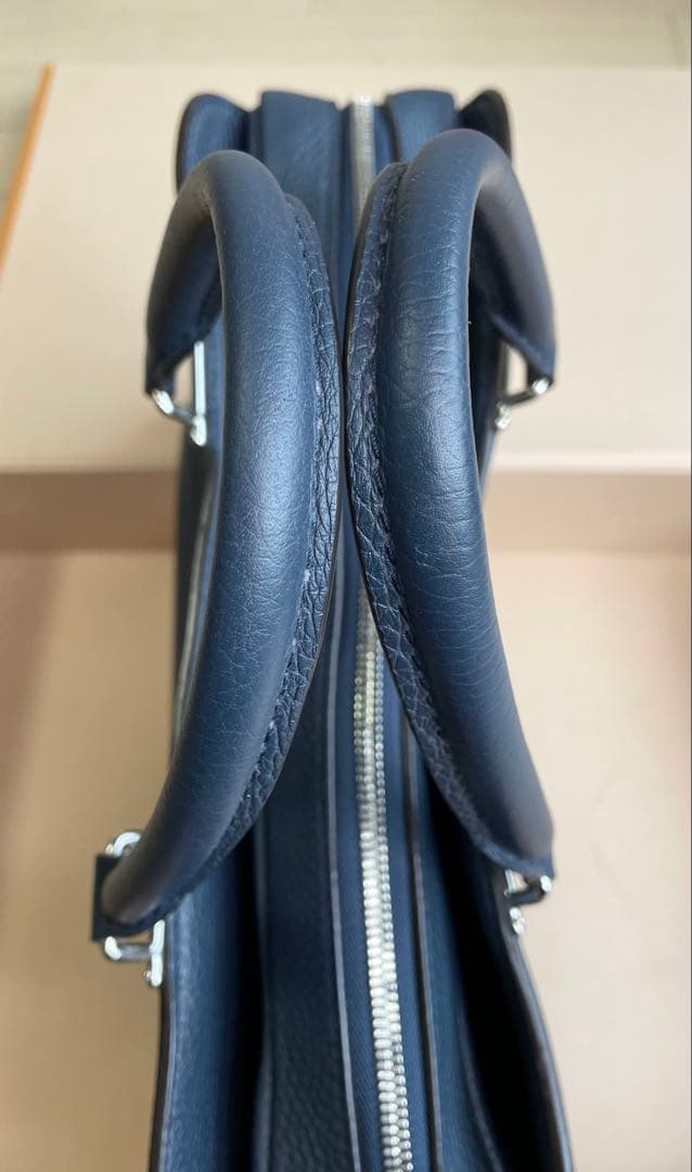 専用 Louis Vuitton Armand MM トリヨンレザー