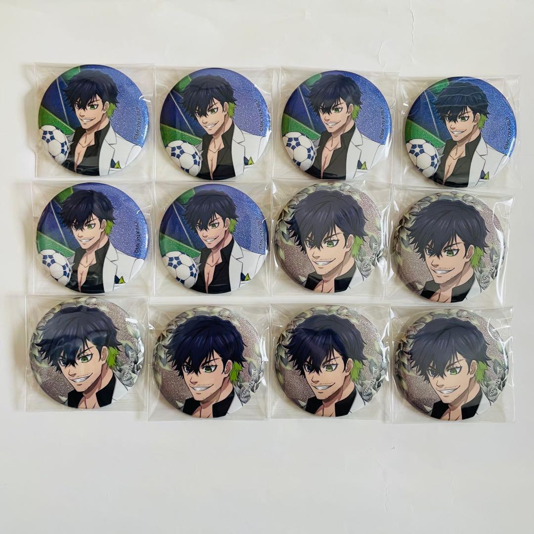 ブルーロック オリヴァ愛空 スーツモデル グリッター缶バッジ - メルカリ