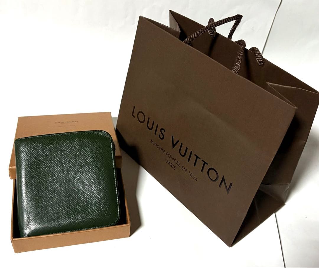 パパ！Louis Vuitton☆グリーンレザー 折り財布☆保管ケース
