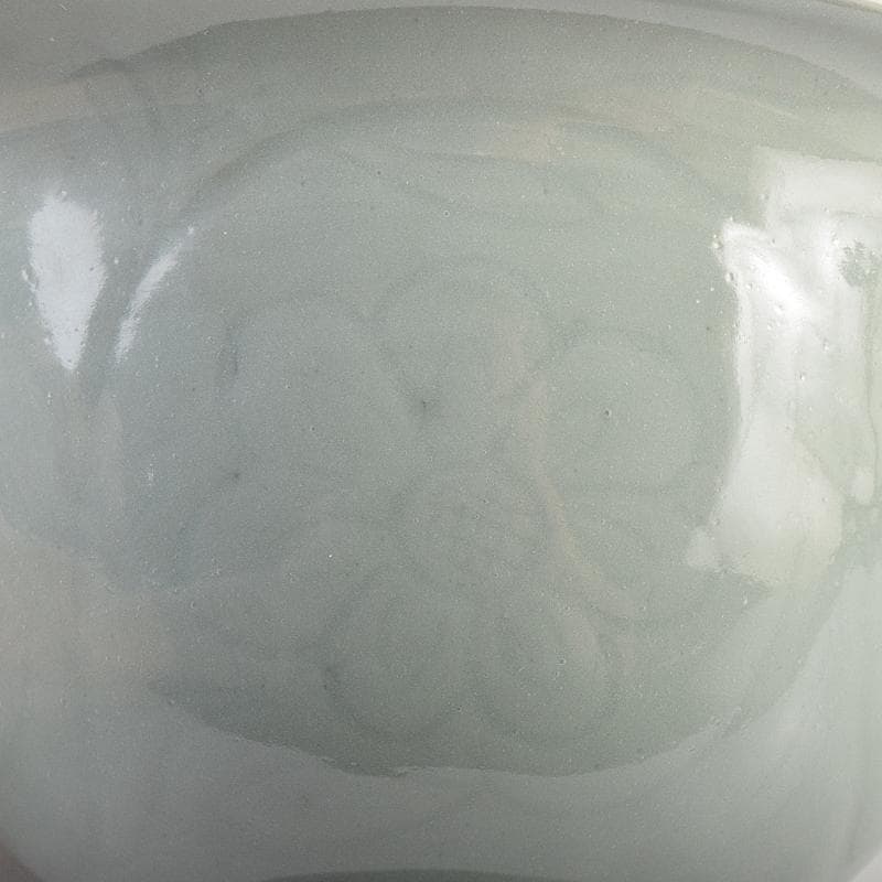 中国　龍泉窯　青磁　陰刻　花文　鉢　M　R8813