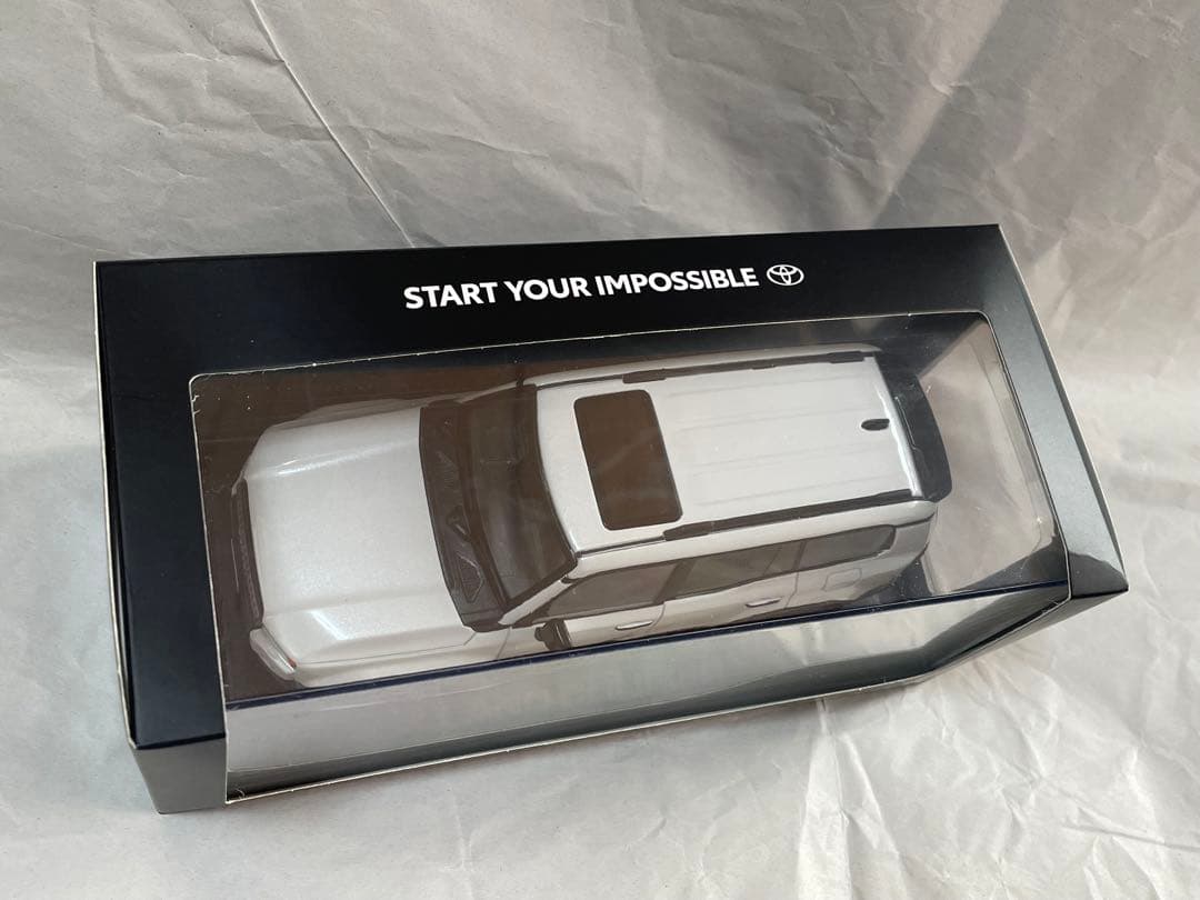 1/30 ランドクルーザー250 カラーサンプル プラチナホワイトパールマイカ