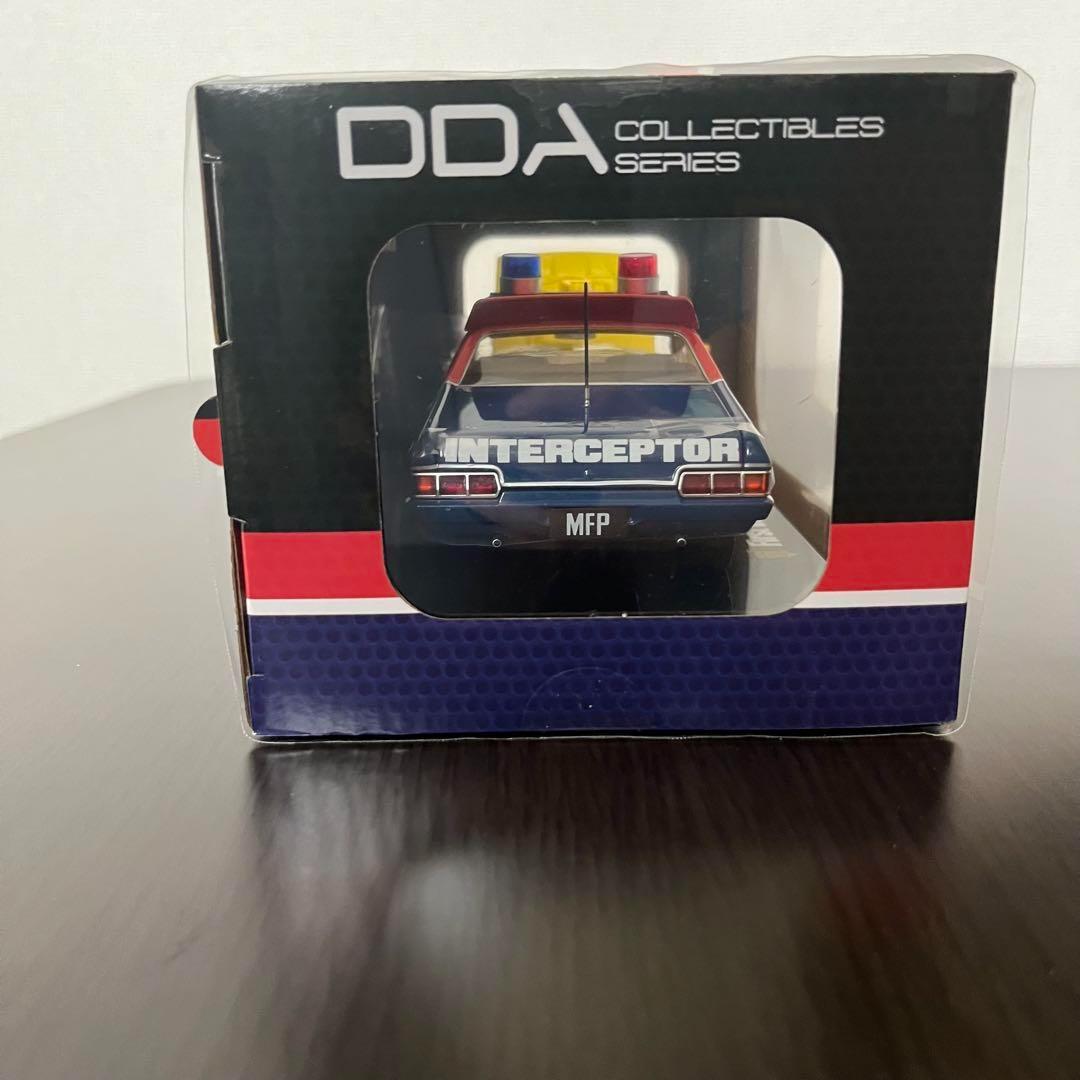 新品 マッドマックス 1/24 DDA イエローインターセプター 車 ミニカー