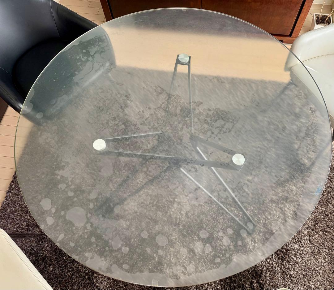 クラスティーナ円形ガラステーブル