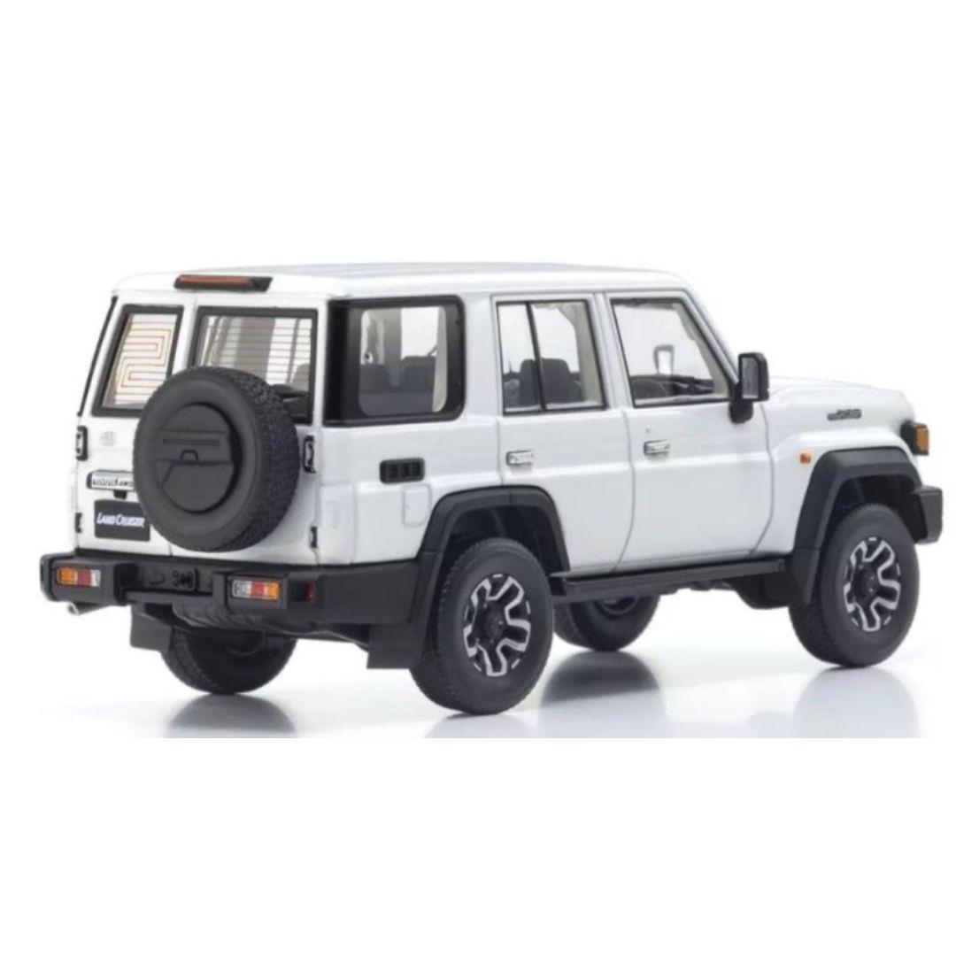 京商 1/ 43 トヨタ ランドクルーザー 70 (スーパーホワイト II)