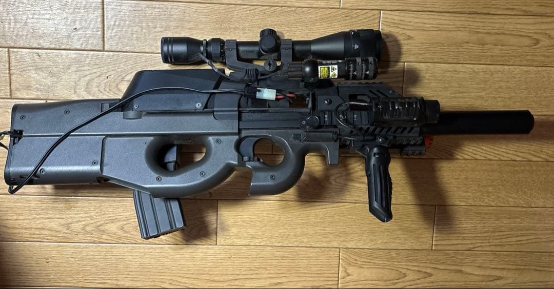電動ガンＰ90 ジャンク品　カスタム品　東京マイル