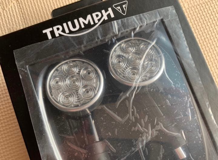 トライアンフ LEDウィンカー ボンネビル系