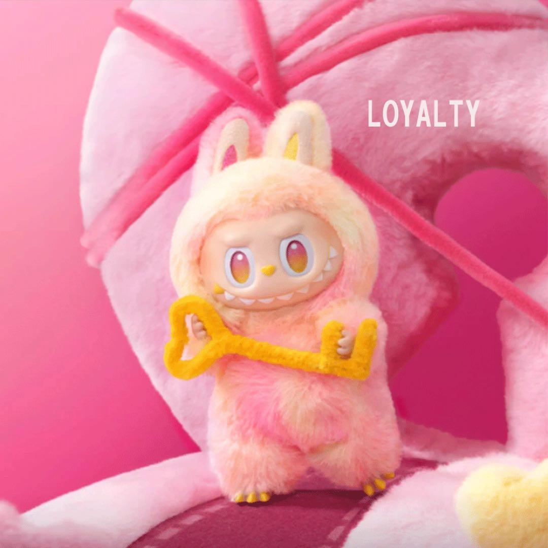 LABUBU Big into Energy シリーズぬいぐるみペンダント