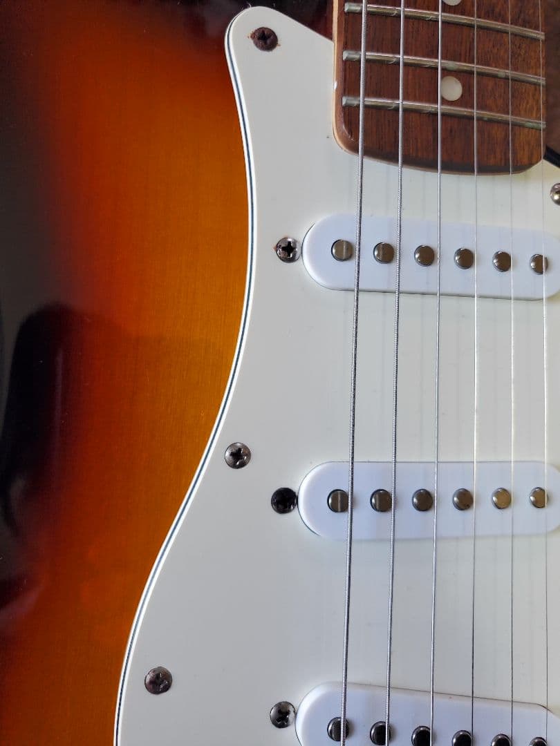 Squier スクワイヤー Affinity Stratocaster ストラト