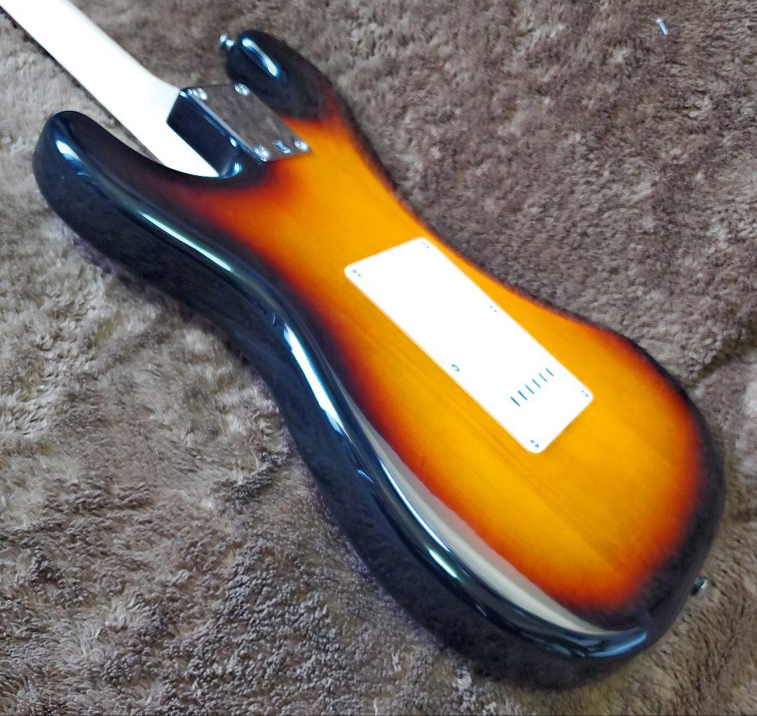 Squier スクワイヤー Affinity Stratocaster ストラト