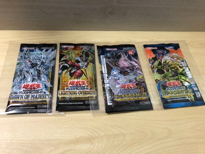 遊戯王！　新品未開封　コレクション品！