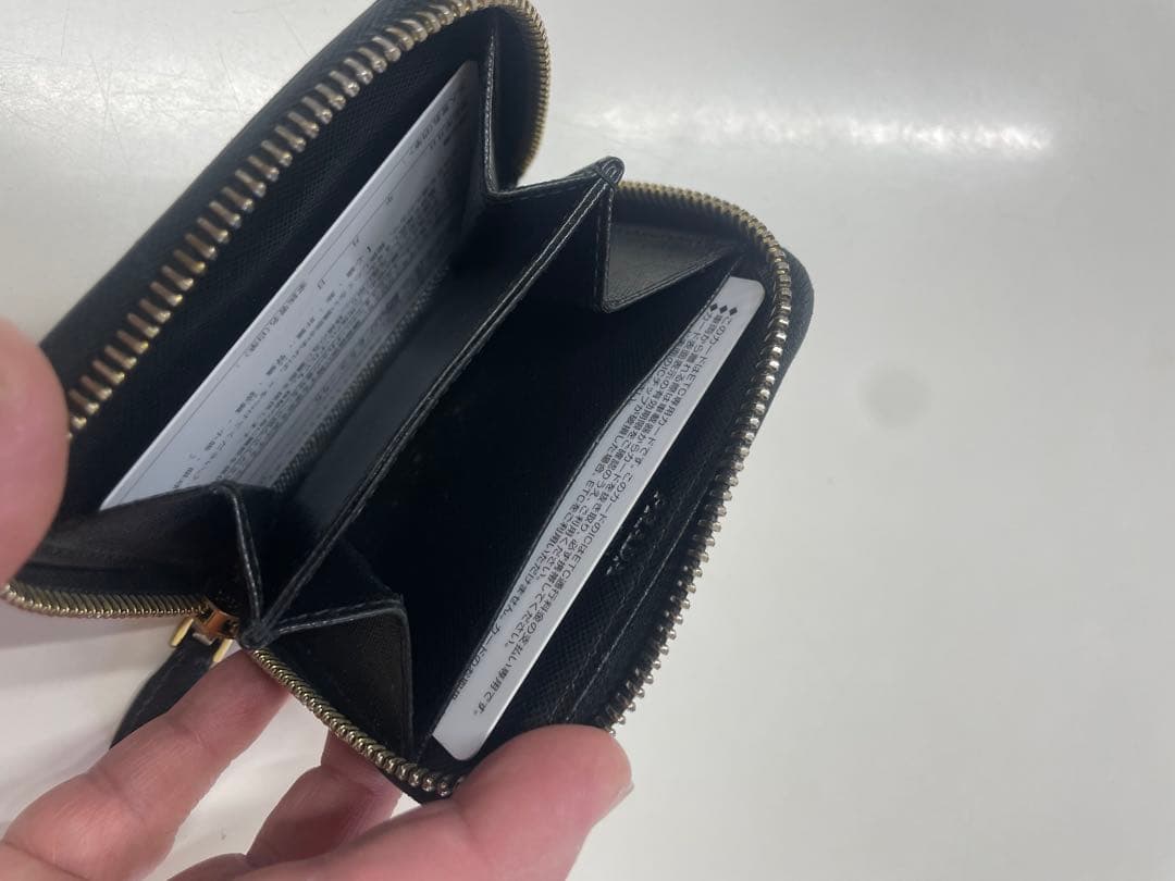 PRADA ブラック ケース　メンズ　レディース　プラダ　ブランド
