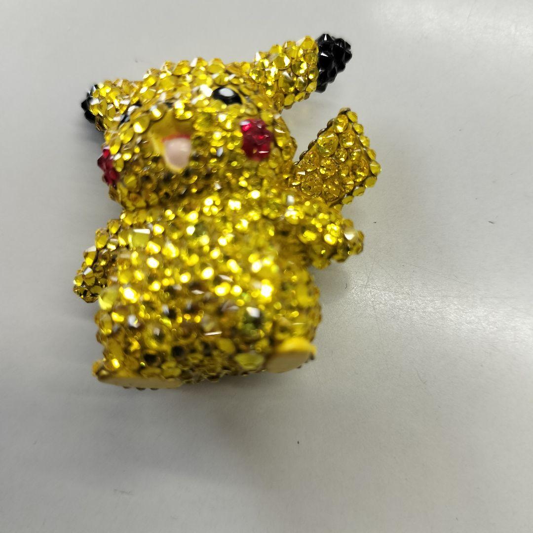 スワロフスキーピカチュウ フィギュア