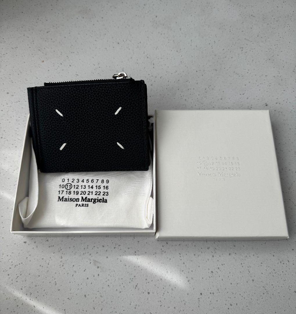 Maison Margiela ブラックレザー二つ折り財布 Maison Margiela ブラックレザー二つ折り財布