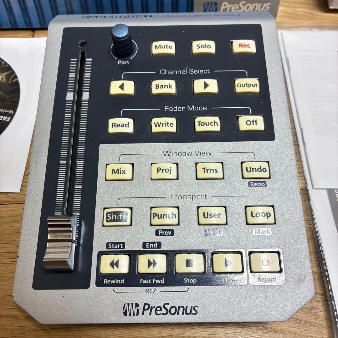 PreSonus Faderport コントローラー