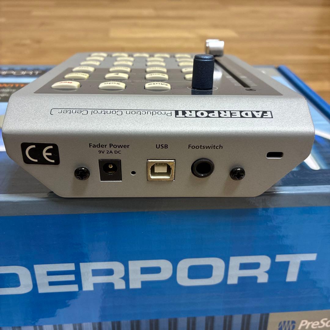 PreSonus Faderport コントローラー