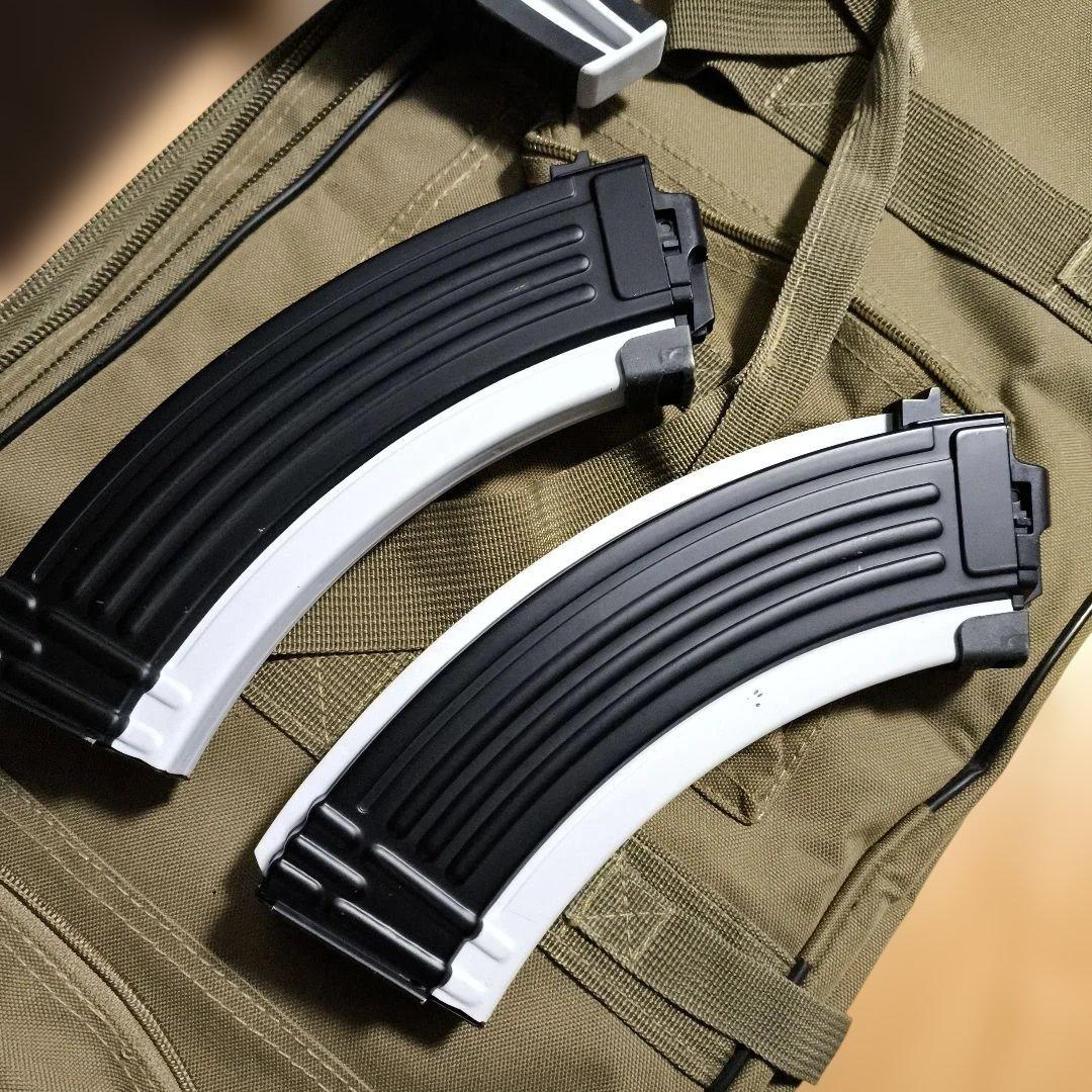 東京マルイ製　AKホワイトストーム　次世代電動ガン　予備マグ　ナイツタイプサプ