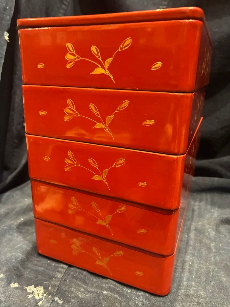 野弁当　漆器　朱塗り　沈金　桜　五段弁当　5人分　傷み無し　雛祭り