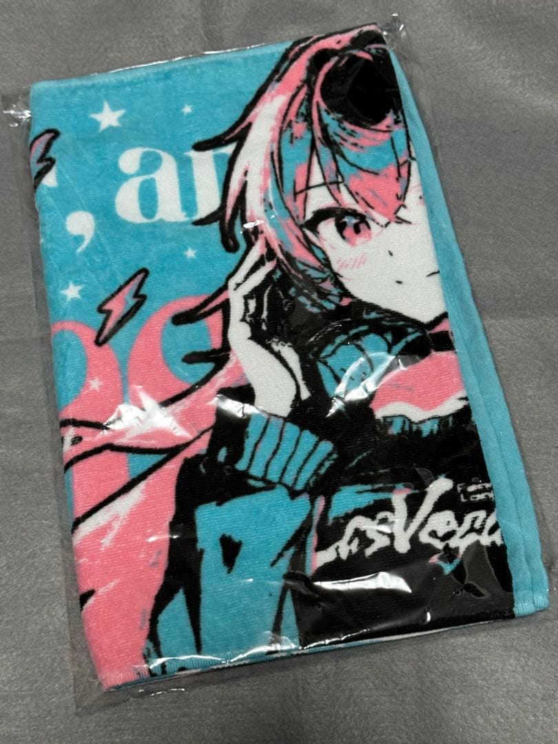 こんにちは！はちゃんですキーホルダー ショコラカタブラステッカー他