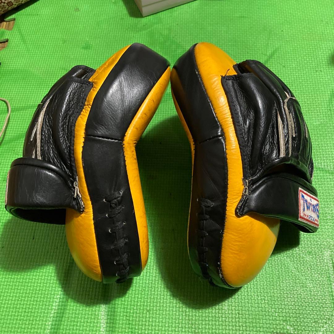 最終価格TWINS SPECIAL パンチングミット 本革製の通販はau PAY